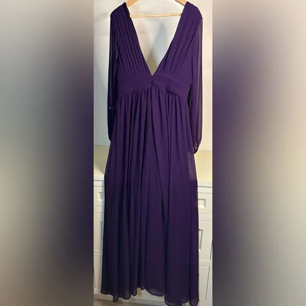 Love by Design NWOT Iris Plunge Neck Long Sleeve Maxi Dress size Large - Image 4