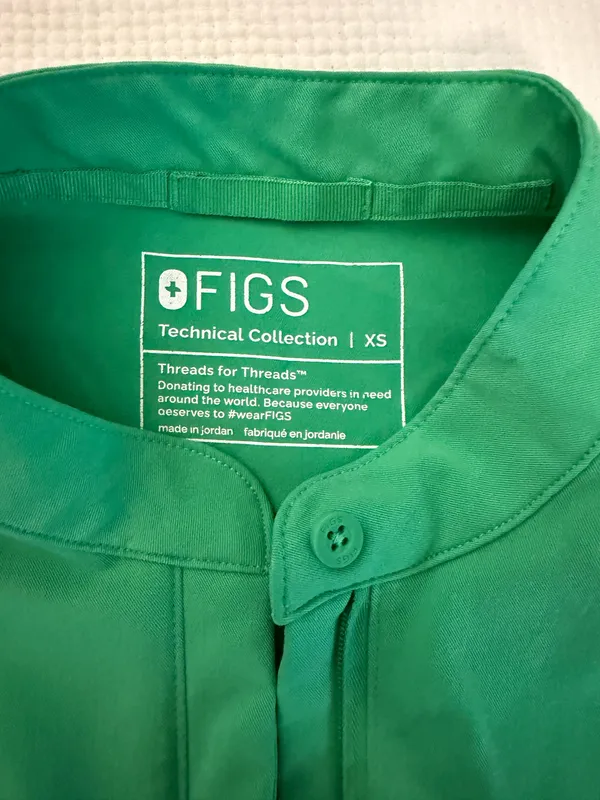 Figs montex mock neck scrub top & isabel wide leg scrub pants - Image 2