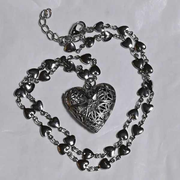 Chic Silver Heart Charm Locket Necklace for Picture valentine love partner child - Image 5