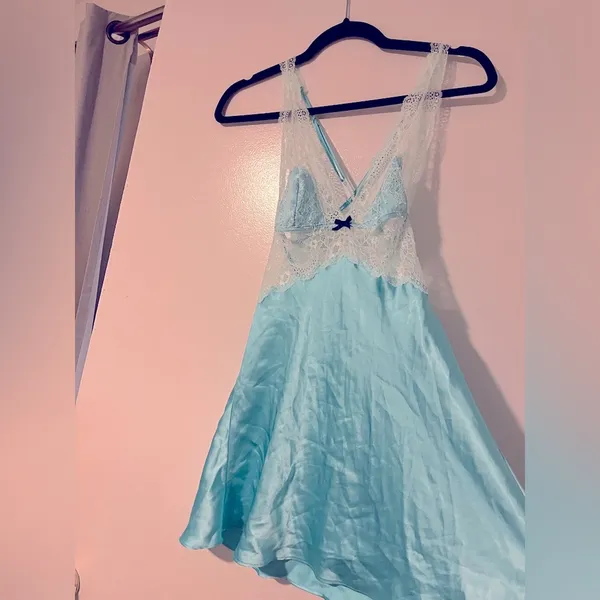 Victoria's Secret 00's vintage aqua silky 100% synthetic lace criss cross back y2k mini slip dress - Image 3