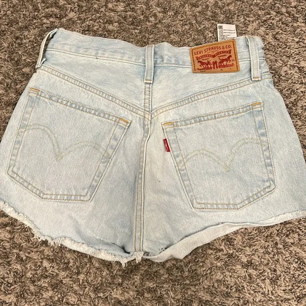 Levi's Blue Jean Shorts High-Waisted Vintage Style - Image 2