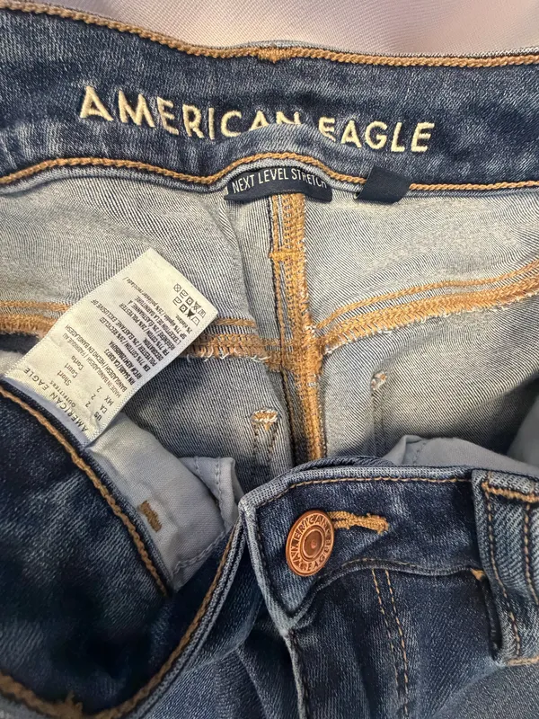 American Eagle Jeans size 2  - Image 4
