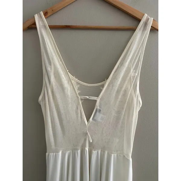 FLORA NIKROOZ Nightgown Coquette Fairy Large Maxi Chemise Dress Cream Lace Mesh‎ - Image 4