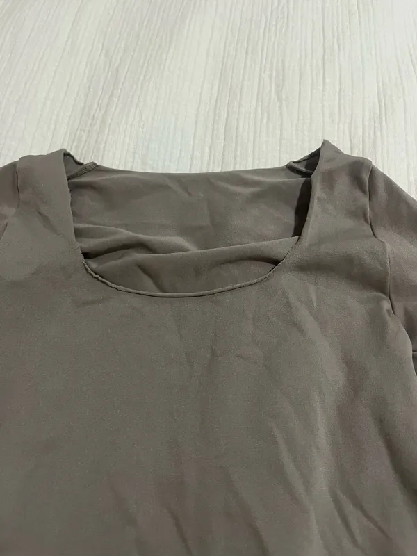 SKIMS Bodysuit - Image 2