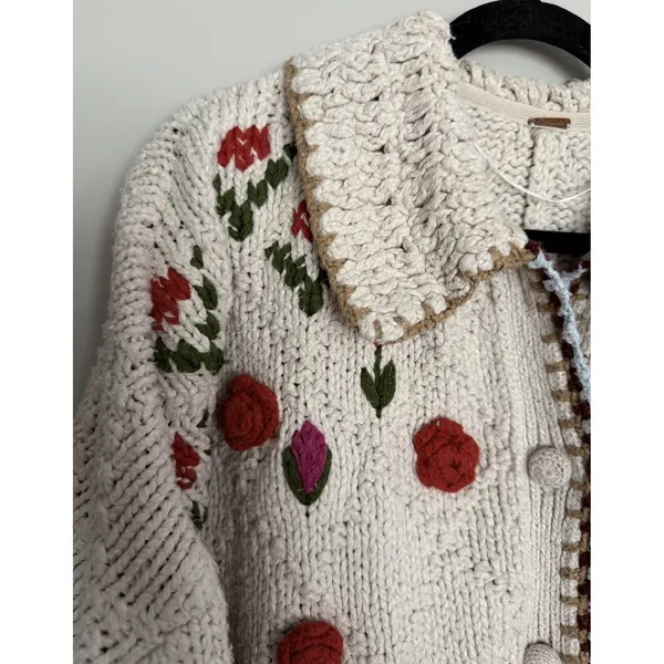 Free people Rosebud Cardigan Ivory Combo Women's Size Medium/Large - Image 9