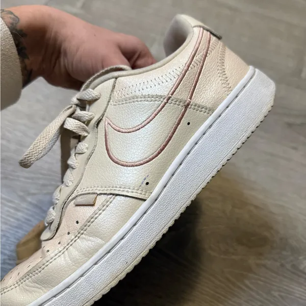 •Nike• Court Vision Sneakers - Image 10