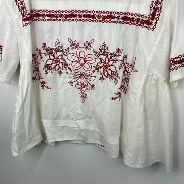 We the Free  Spring Refresh Top In White Embroidered size Large - Image 13