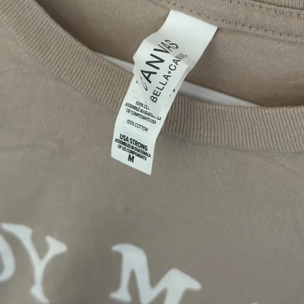 Boy Mama Tan Graphic T-Shirt (Size Medium) - Image 4