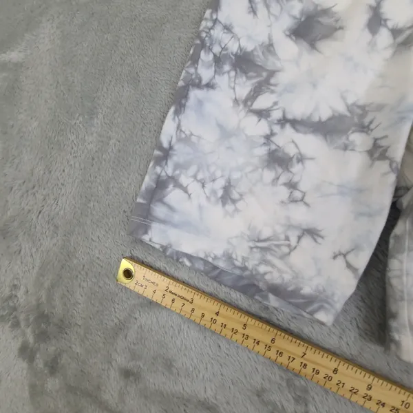 Colsie White and Gray Athletic Workout Biker Shorts‎ Size Small - Image 5