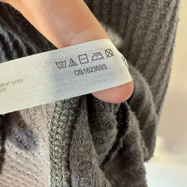 Out From Under Cleo Cozy Thermal Oversized Top Waffle‎ Knit Scoop Neck Gray XS - Image 4