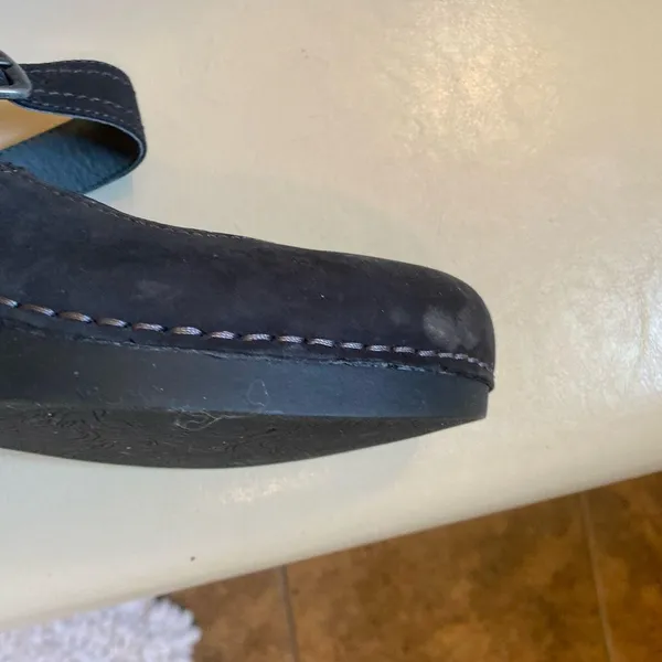 Dansko mary jane wedges size 9.5 - Image 5