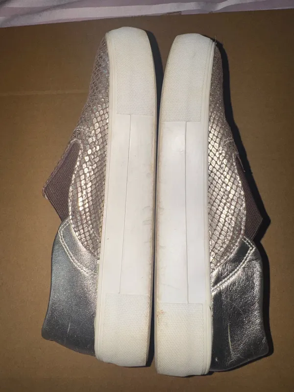 Vince Camuto Women's Gold Metallic Snakeskin Slip-On Sneakers size 7 - Image 4