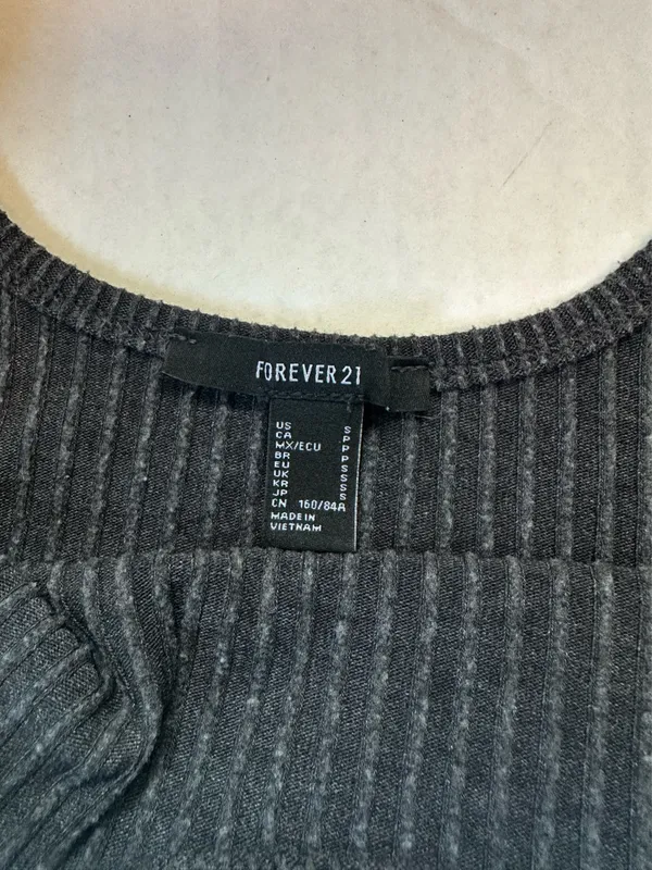 Forever 21 Crop Top - Image 3
