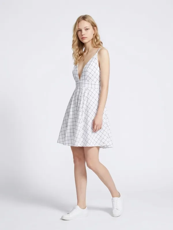 HYFVE Fit & Flare Dress Size Medium - Image 9