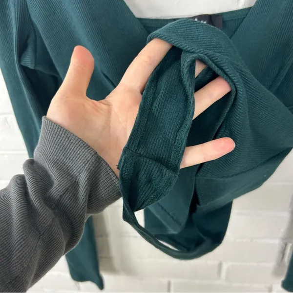 Lulus Green Ribbed Long Sleeve Cut Out Bodysuit Size L - Image 6