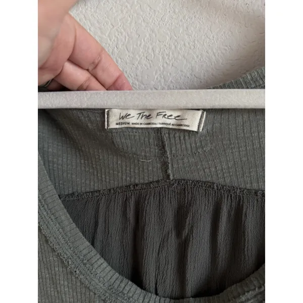 Free People We The Free TT Special Tee Crop Draping Long Sleeve Thermal Top Sz M - Image 3