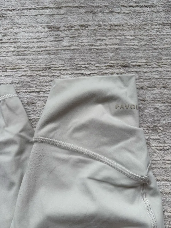 Pavoi High-Waist Leggings in Beige (Size XS) - Image 4