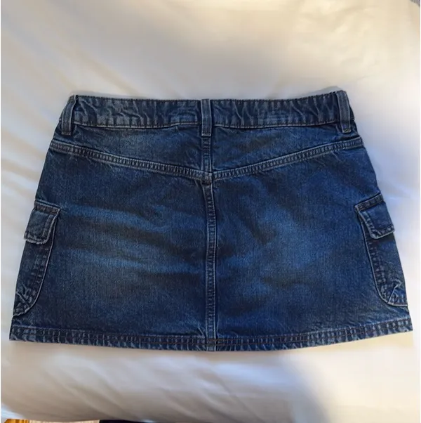 H&M Cargo Denim Skirt - Image 2