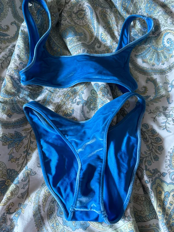 Triangl Blue Velvet Bikini - Image 5