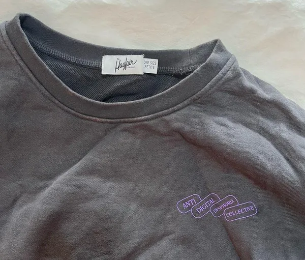 Mayfair group crewneck - Image 4