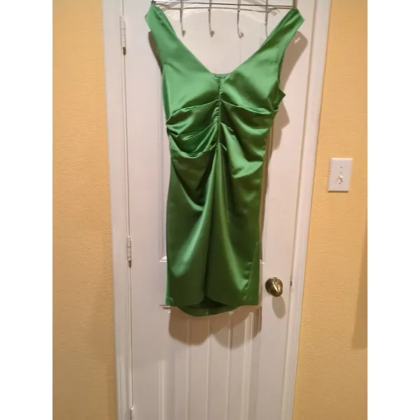 David's Bridal Prom/Wedding/evening Olive Green Dress Size 14 - Image 9