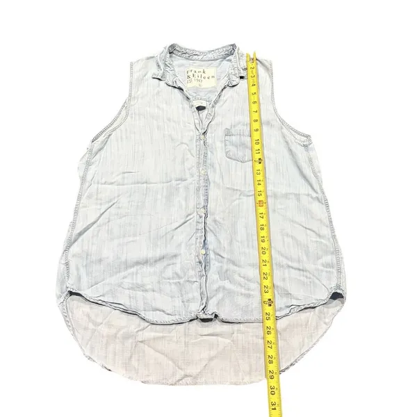 Frank & Eileen Fiona Sleeveless Button Up Shirt Women's L Chambray - Image 7