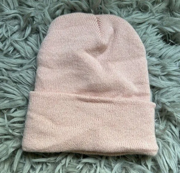 Carhartt Pink knit patch logo beanie one size - Image 5