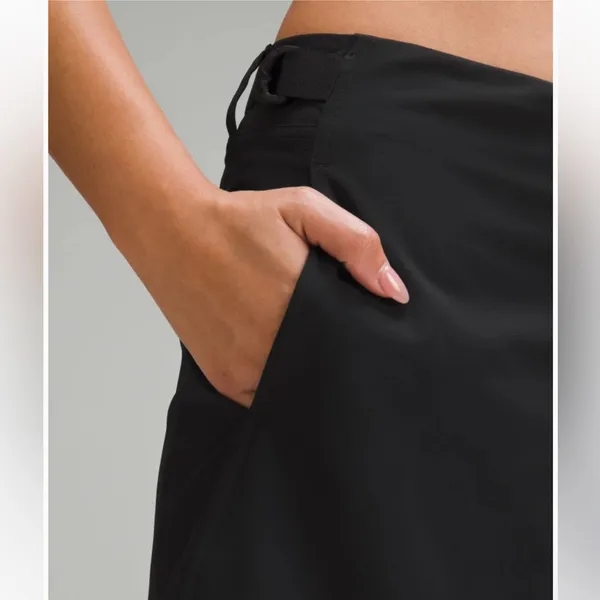 Lululemon NWT Wrap-Front Mid-Rise Golf Skirt / BLACK - Image 4