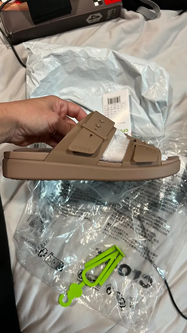 Crocs Brooklyn Buckle low - Image 4