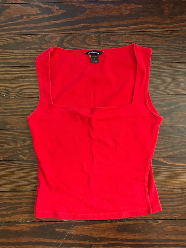 Moda Red Square Neck Sleeveless Top  - Image 3