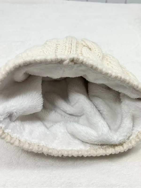 The North Face Cream Knit Beanie - Chunky Cable Style - Image 10