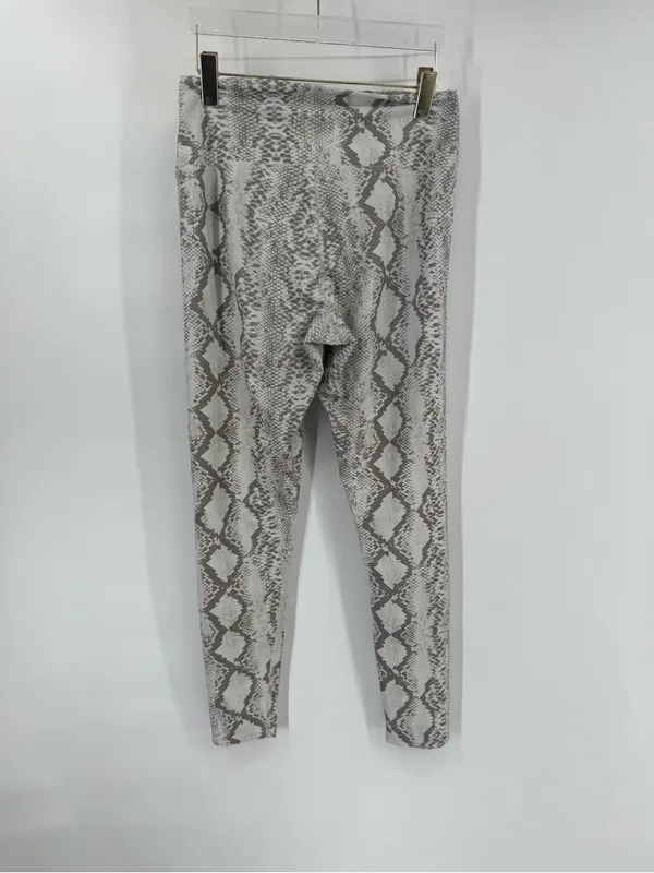 BEACH RIOT snake print Ayla Leggings size‎ large - Image 4