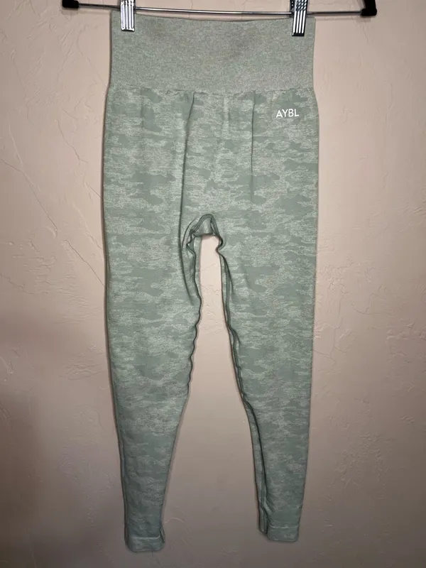 Aybl‎ Camo Sage Green Seamless High Rise Scrunch Booty Leggings - Image 3