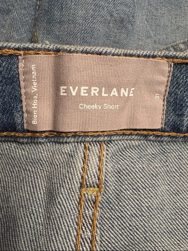 Everlane women’s The Cheeky Denim Short button fly in Worn -In Blue Size 31 NWT - Image 8