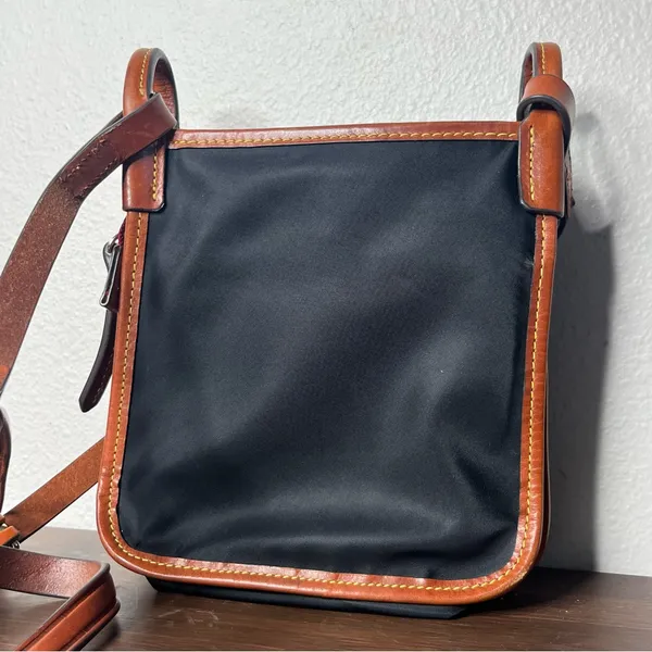 Dooney & Bourke Black Wayfarer Letter Carrier Small Crossbody Purse - Image 6