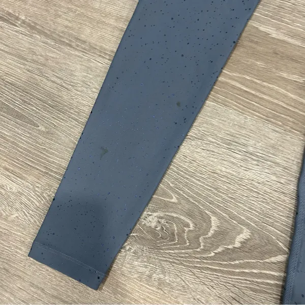Beyond Yoga Alloy Sparkle High waisted Midi Legging in Blue & Shiny Sparkle XS - Image 8