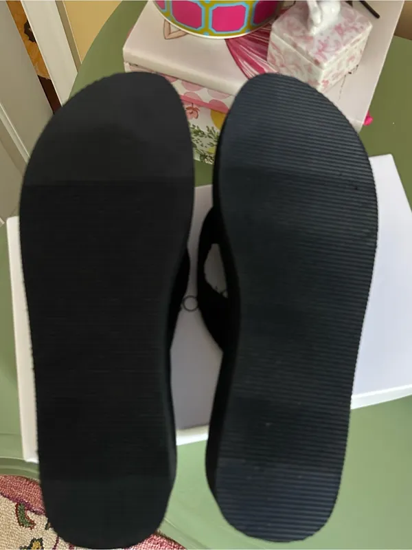 Calvin Klein Women's Mulan Logo Black Wedge Thong Slides Sandals Size 10 NIB - Image 8