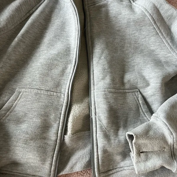 Automet Light Gray Hoodie Size M - Image 2