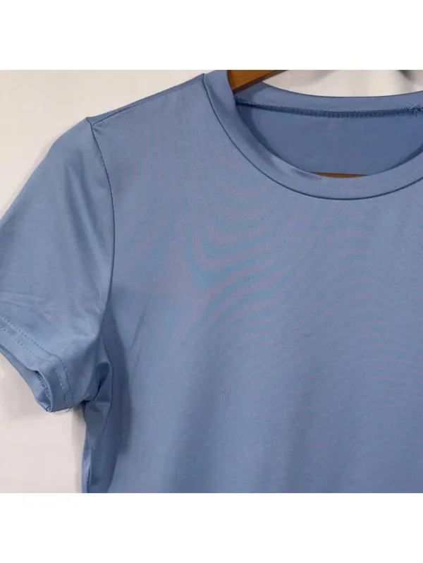 Women’s Light Blue Stretch Short Sleeve Tee Size Large - Image 2