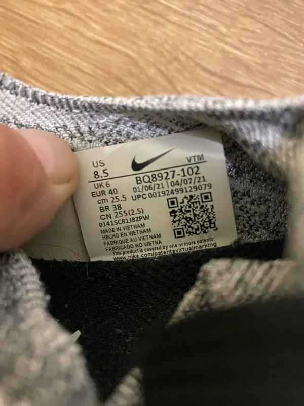 Nike Epic React Flyknit 2 Women's Running Shoes Size 8.5 - Image 8
