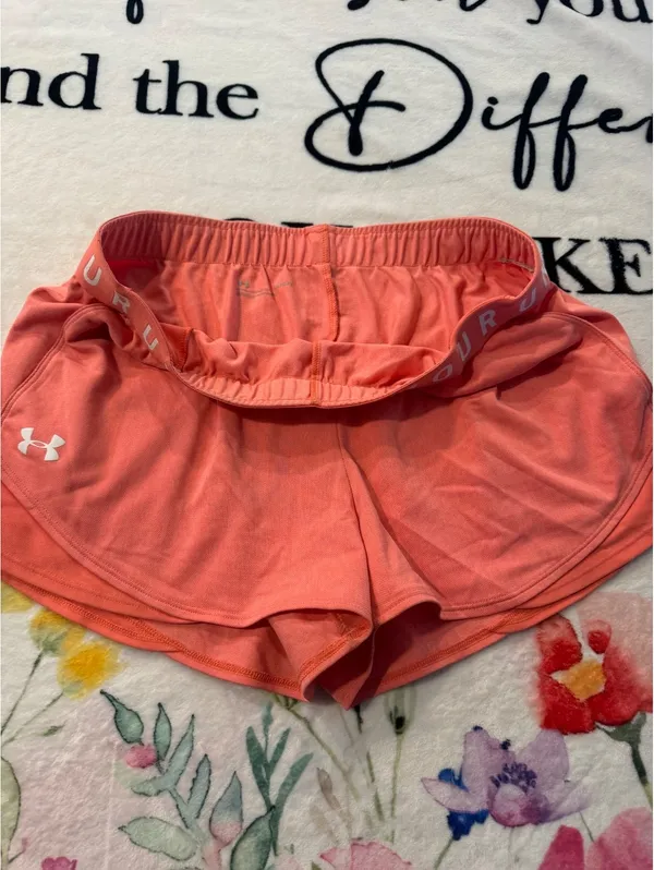 Under Armour Running Shorts Athletic Gym Workout in a coral orange tone Size L - Image 4