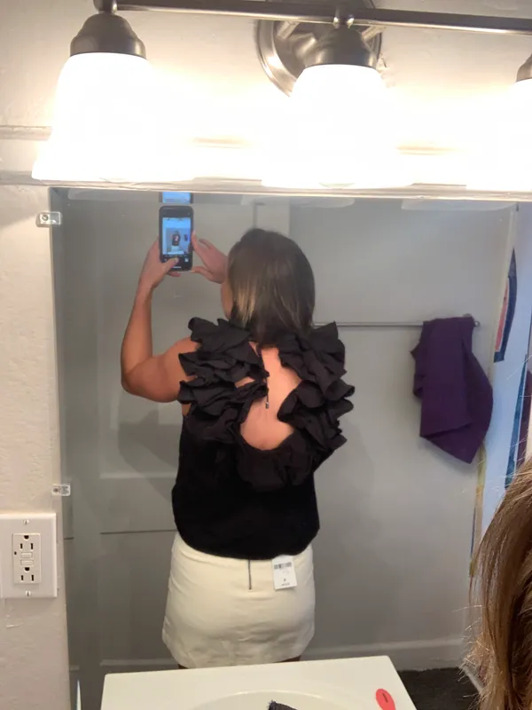 C/MEO COLLECTIVE Ruffle Black Top - Image 4