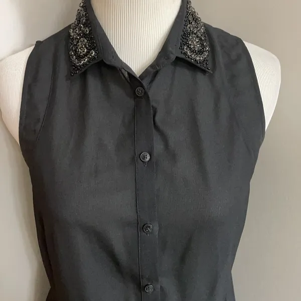 Guess sheer sleeveless blouse sequined collar - Image 2
