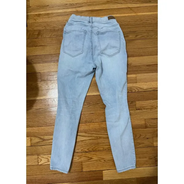 Garage size 9 ultra high rise light blue jeans women’s jean pants - Image 2