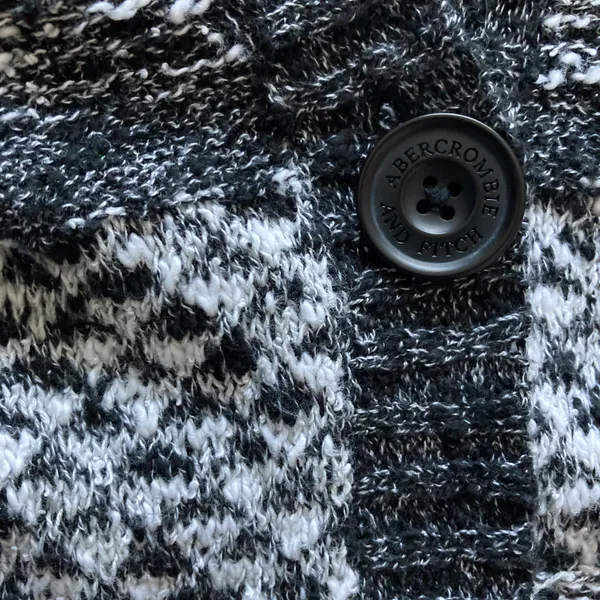 Abercrombie Oversized Knit Sweater Black & White XS/S - Image 4