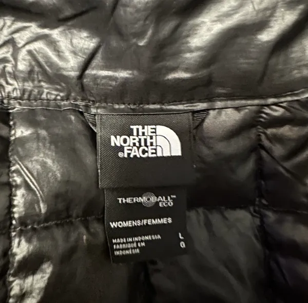 Thermoball The North Face Women’s Jacket - Image 3