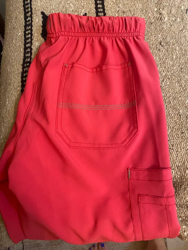 NWOT  Pink Scrub Bottoms - Image 6