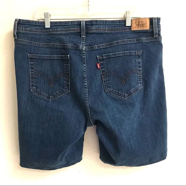 Levi’s Perfectly Shaping 512 jeans shorts 20W‎ - Image 2