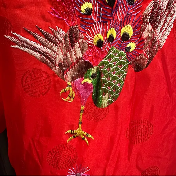 Vintage Golden Bee Red Embroidered Peacock Kimono Robe – Size M - Image 3