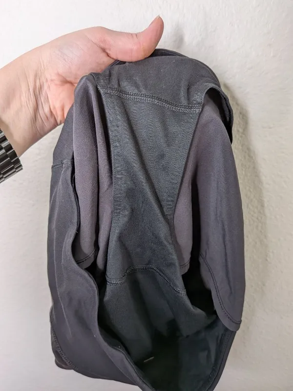 Lululemon Womens Black Running Shorts Size 6 4" inseam - Image 9